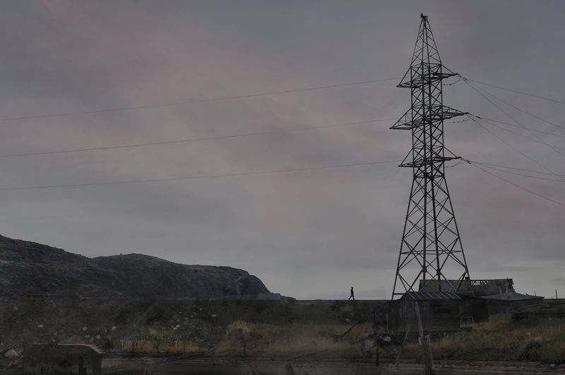 © Evgeniya Strygina - Image from the Stay afloat photography project