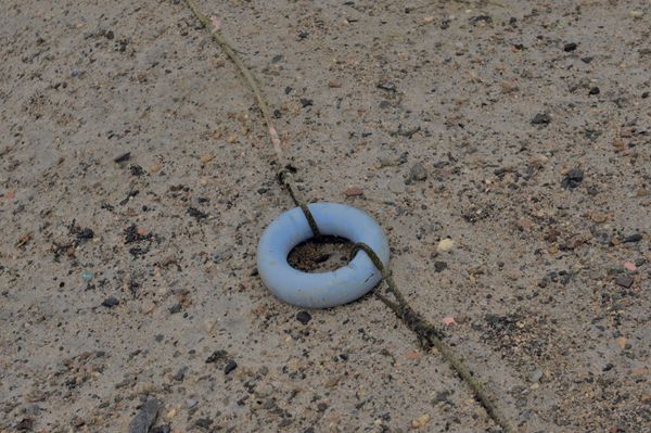 © Evgeniya Strygina - Image from the Stay afloat photography project