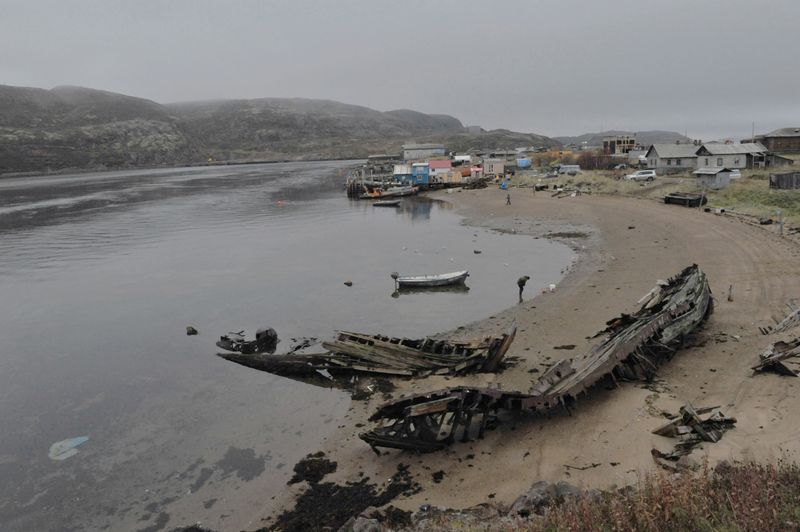 © Evgeniya Strygina - Image from the Stay afloat photography project