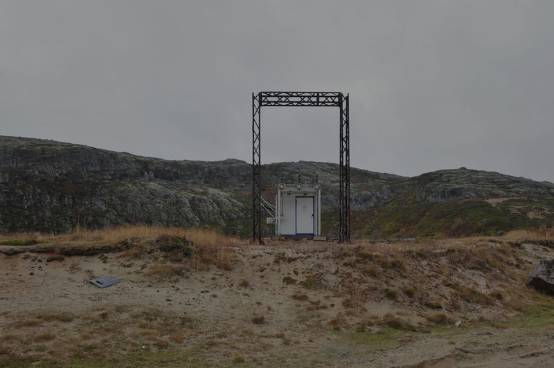 © Evgeniya Strygina - Image from the Stay afloat photography project