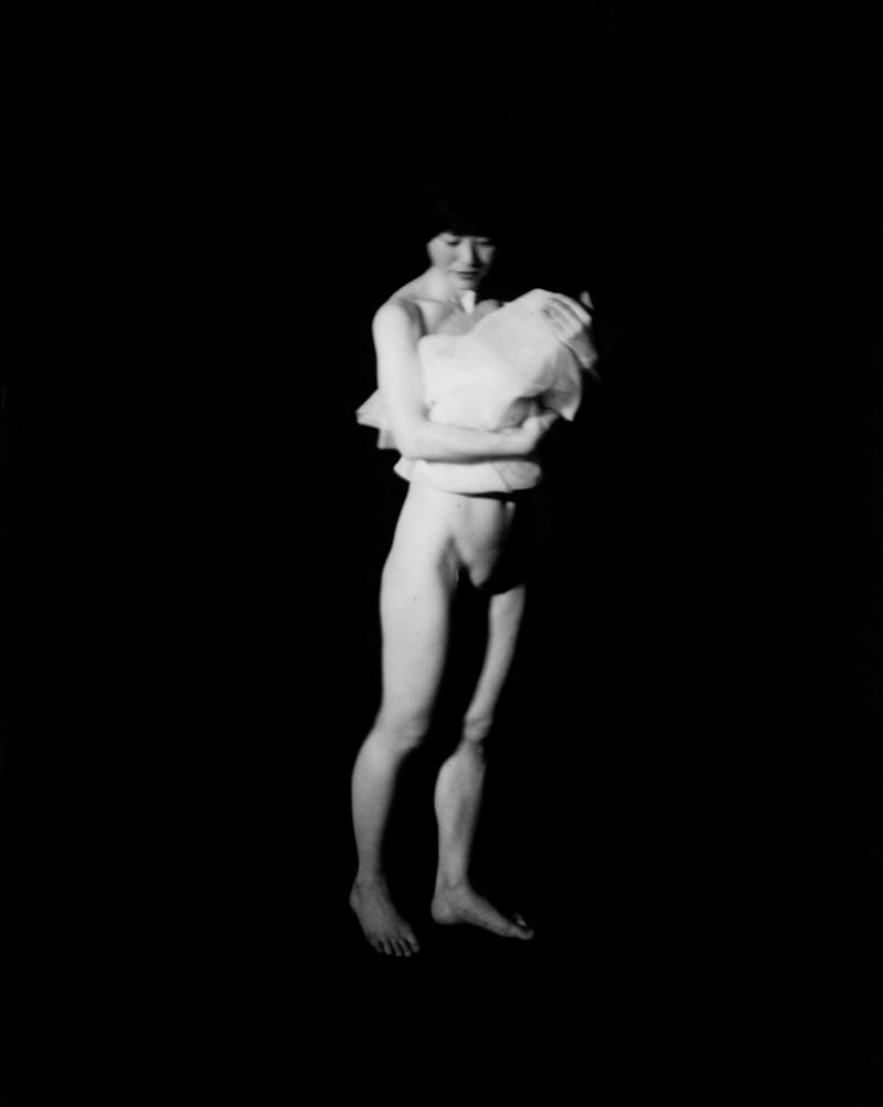 © Mayumi Suzuki - Image from the HOJO photography project
