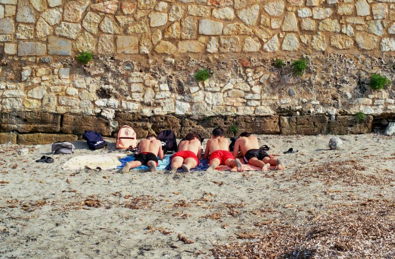 © Lina Ardila - Image from the Estate Spiaggia Sale Sole photography project