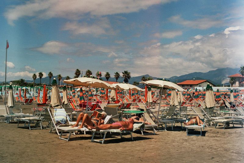 © Lina Ardila - Image from the Estate Spiaggia Sale Sole photography project