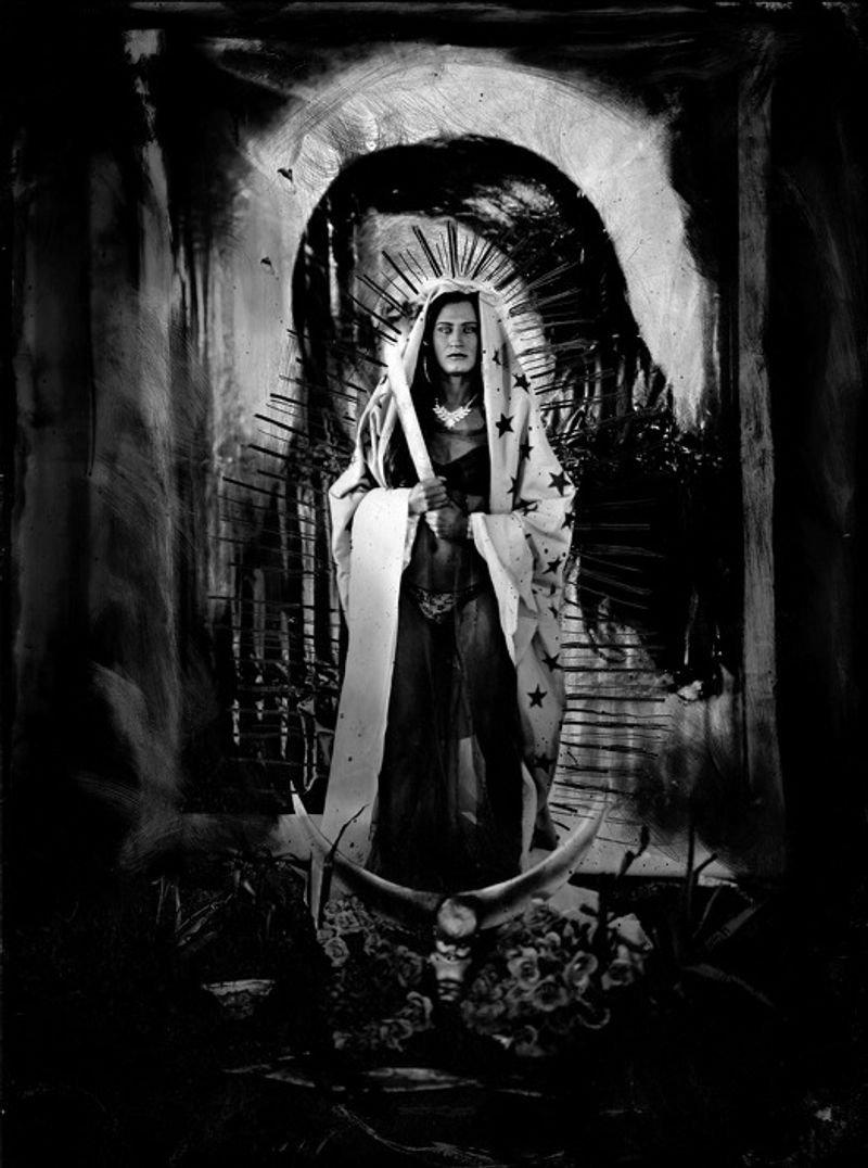 © Mauricio Toro Goya - Image from the Divine Image photography project