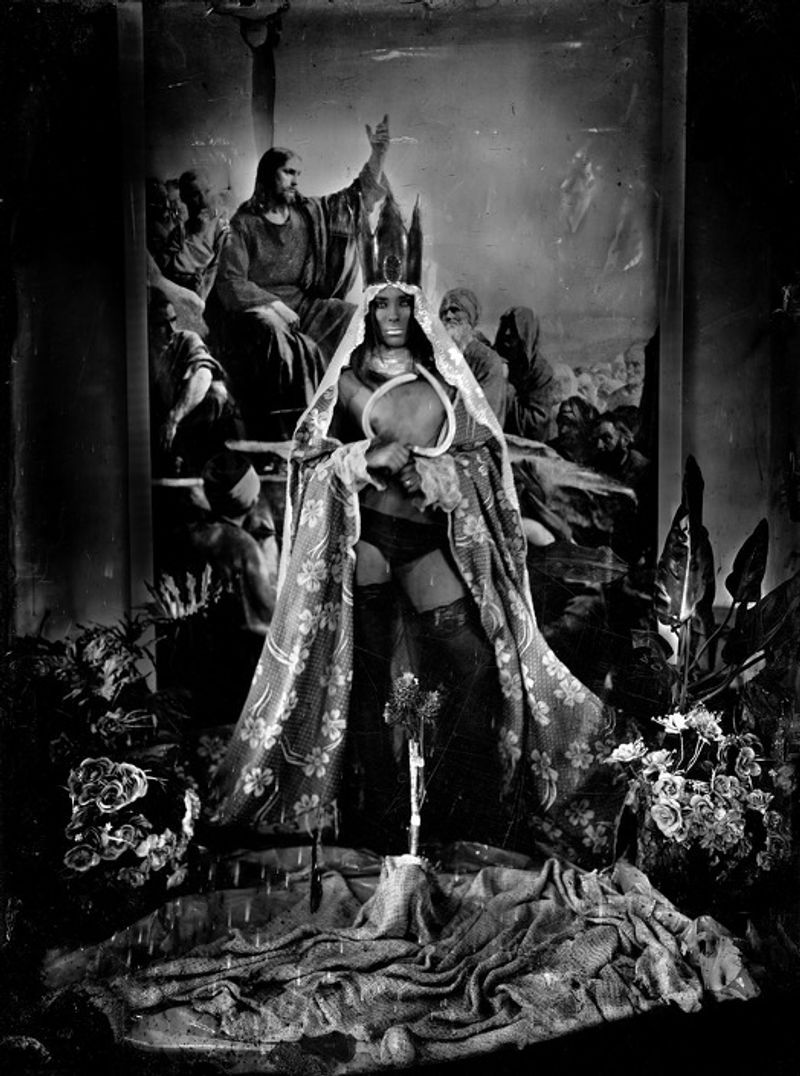 © Mauricio Toro Goya - Image from the Divine Image photography project