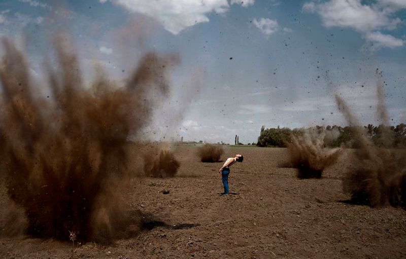 © Ananké Asseff - El secreto tenía que develarse Fotografia directa 299x127cm 2011