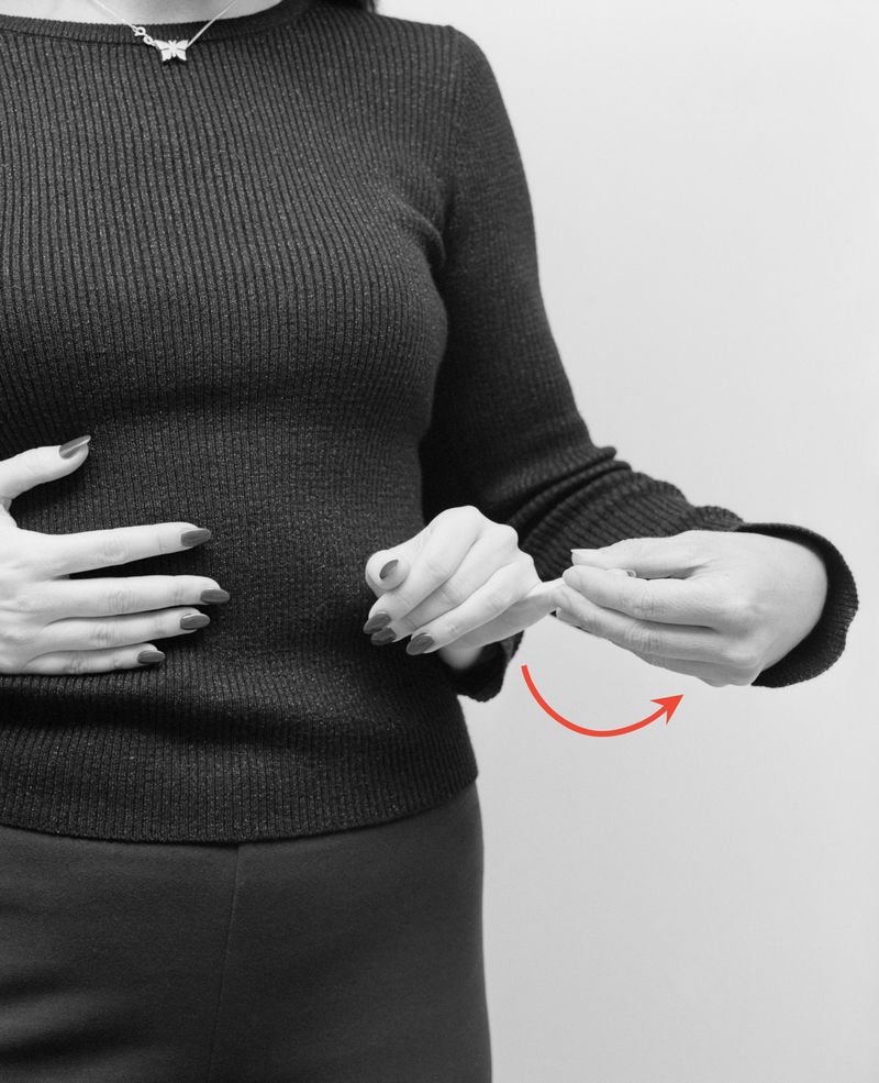 © Meg De Young - Finger Pull, 2026