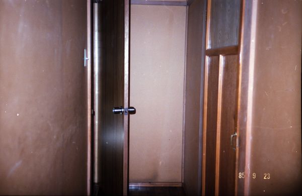 © Minami Ivory - Image from the Sliding Shadow photography project