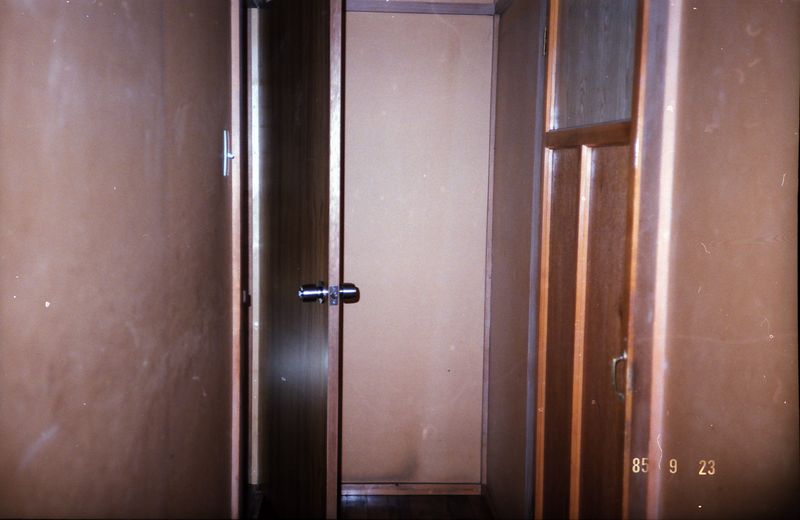 © Minami Ivory - Image from the Sliding Shadow photography project