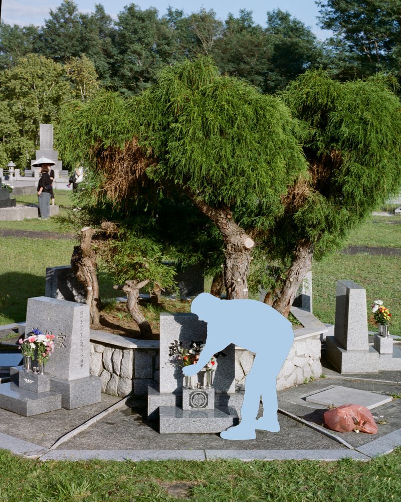 © Minami Ivory - Image from the Sliding Shadow photography project