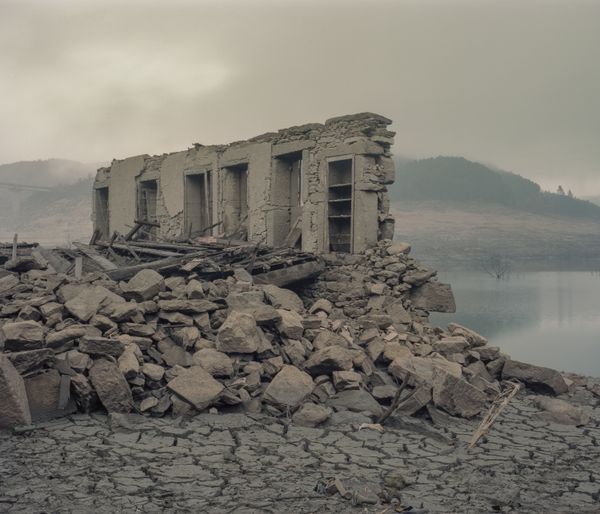 © Carlos Folgoso Sueiro - Image from the Alén do lago photography project