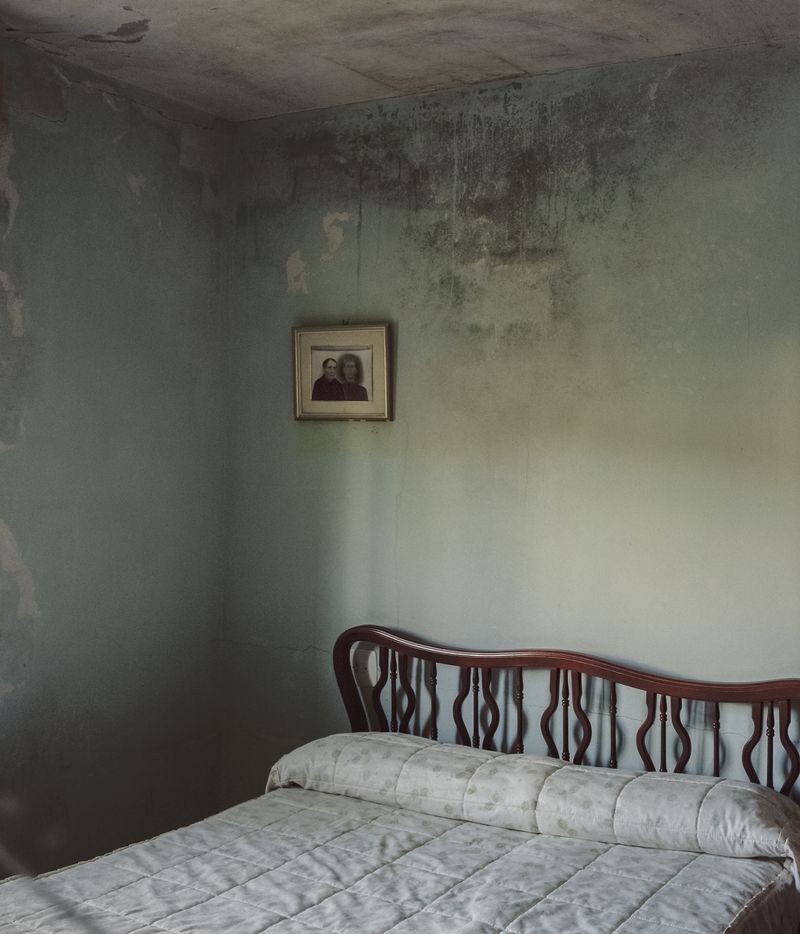 © Carlos Folgoso Sueiro - Image from the Alén do lago photography project