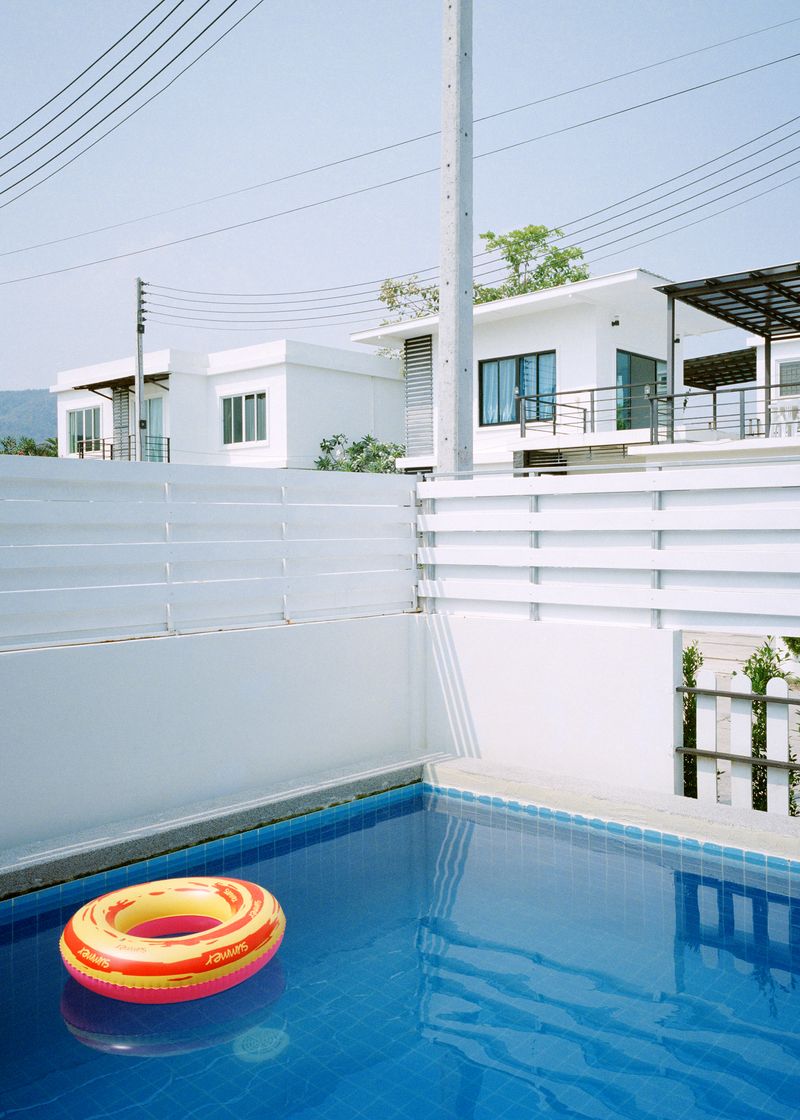 © Darja Preuss - Pool