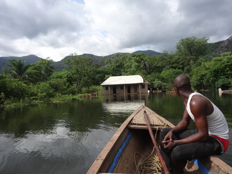 © Christopher FON ACHOBANG - Community swallowed by water, Ezong, Cameroons
