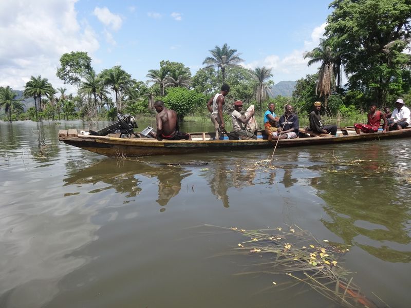 © Christopher FON ACHOBANG - Moving to higher ground in Alum Ukpack, Cameroons