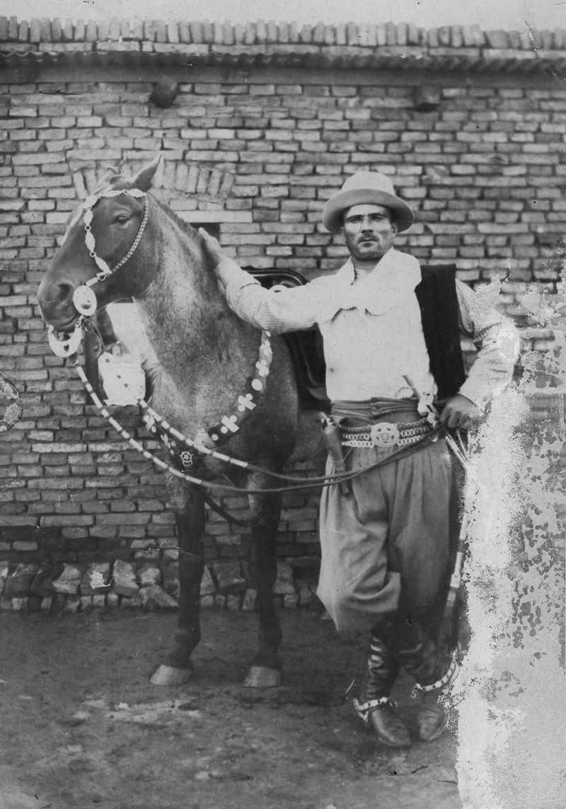 © Rosa Lacavalla - Image from the La Festa Dell'Equatore photography project