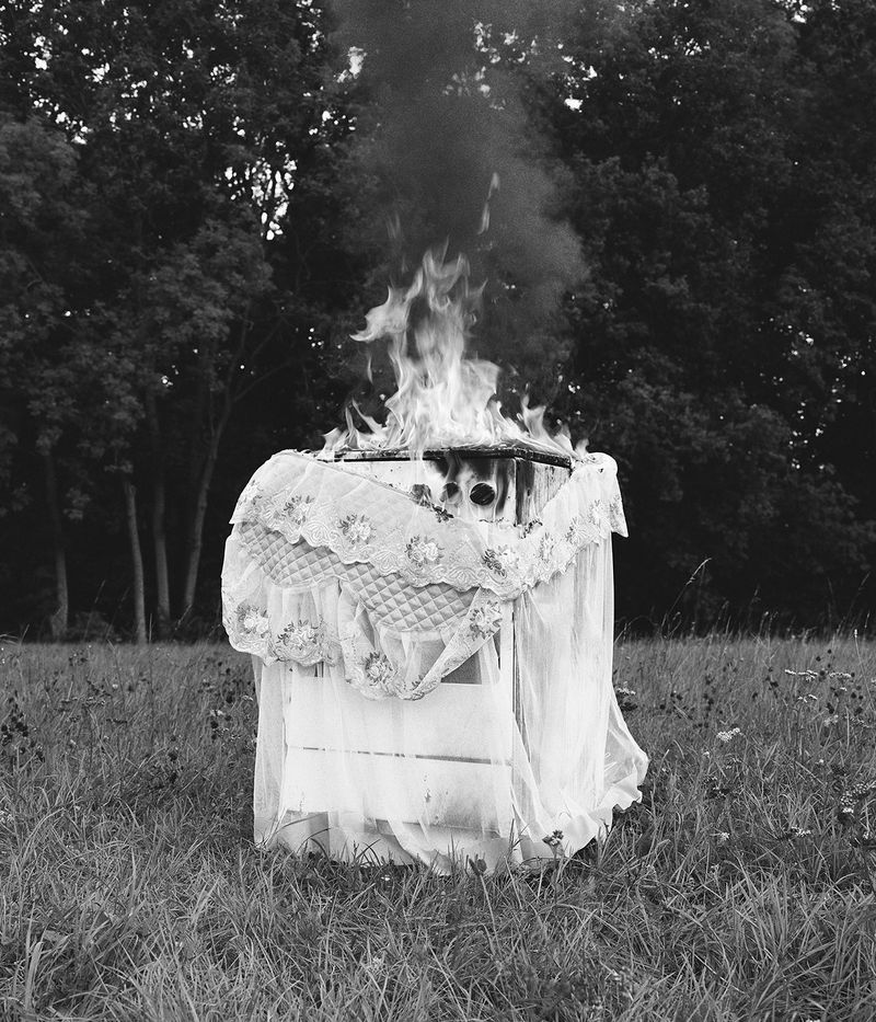 © Julia Albrecht - lift the bridal veil