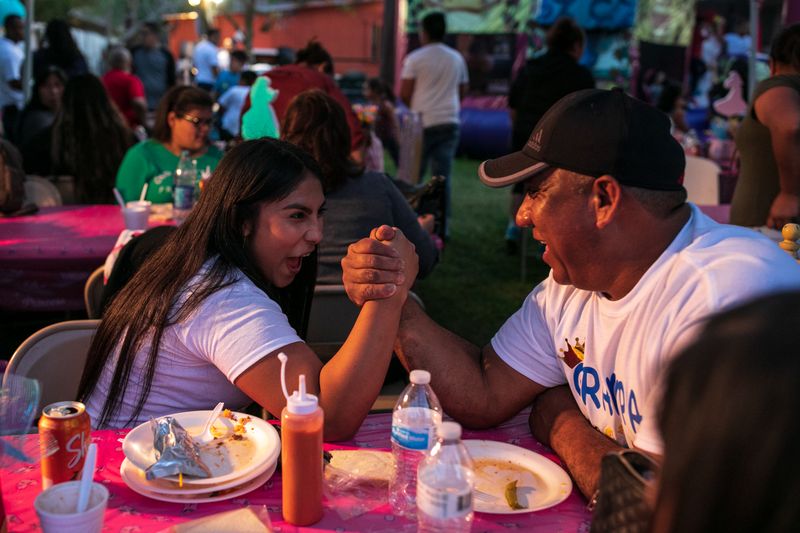 © Ilana Panich-linsman - Image from the VALLEY GIRLS: Coming of Age Along the Border photography project