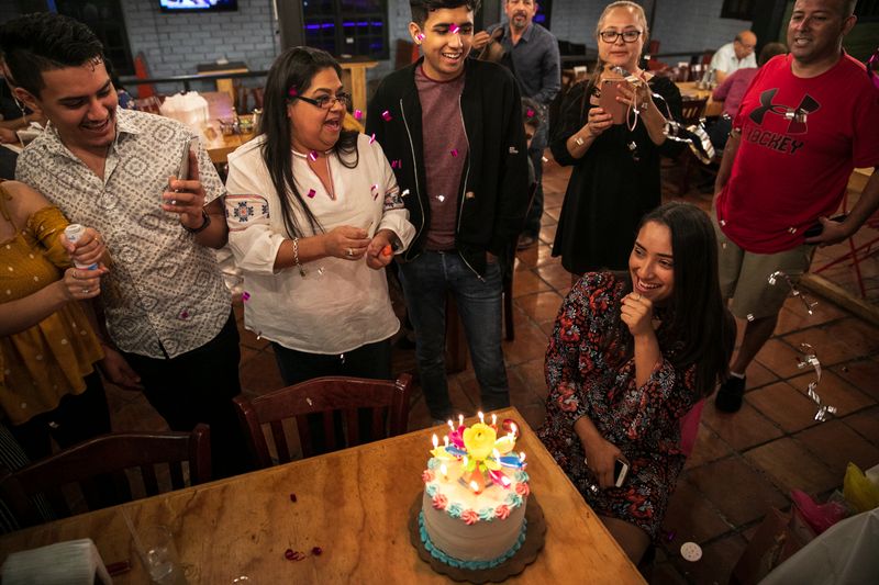 © Ilana Panich-linsman - Image from the VALLEY GIRLS: Coming of Age Along the Border photography project