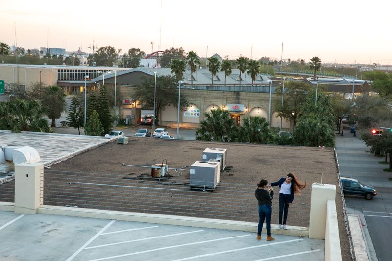 © Ilana Panich-linsman - Image from the VALLEY GIRLS: Coming of Age Along the Border photography project