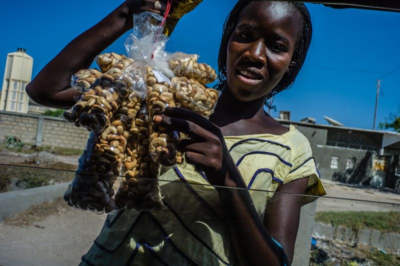 © Werner Mansholt - Image from the Senegal Hawkers photography project