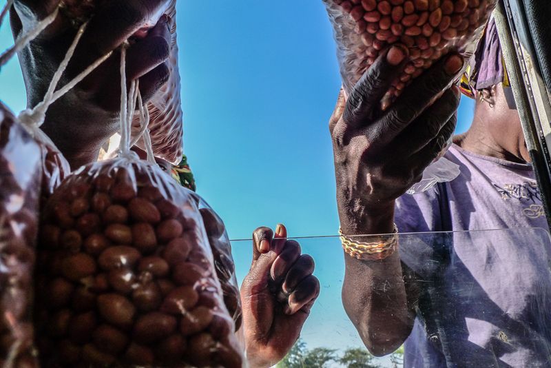 © Werner Mansholt - Image from the Senegal Hawkers photography project