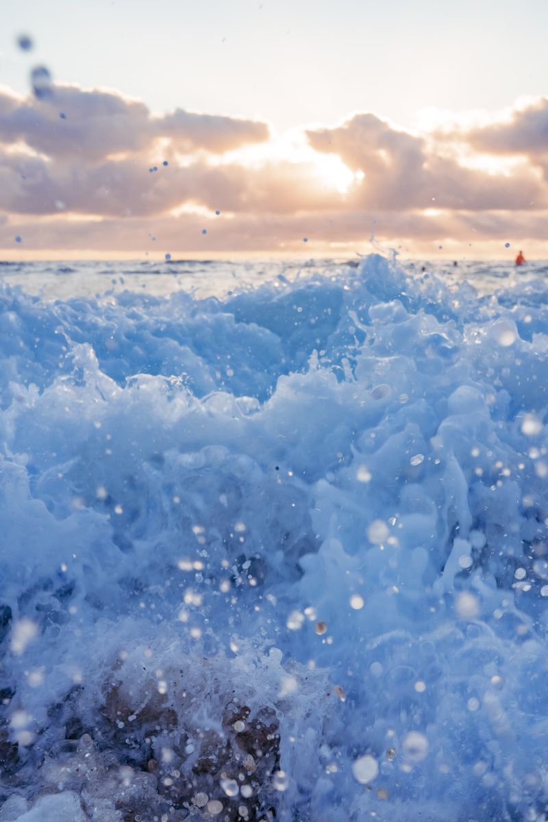 © Walter Kennard - Image from the Wave Studies photography project