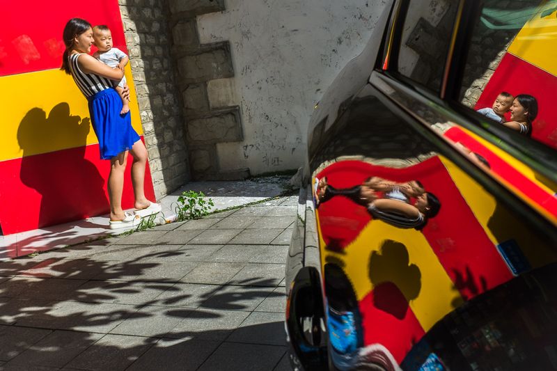 © Larry Hallegua - Image from the Made in Chengdu photography project