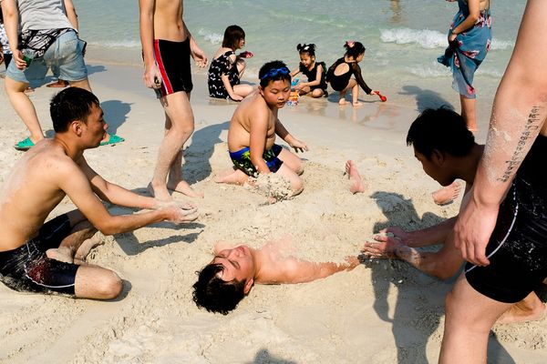 © Larry Hallegua - Image from the Beach Matters photography project