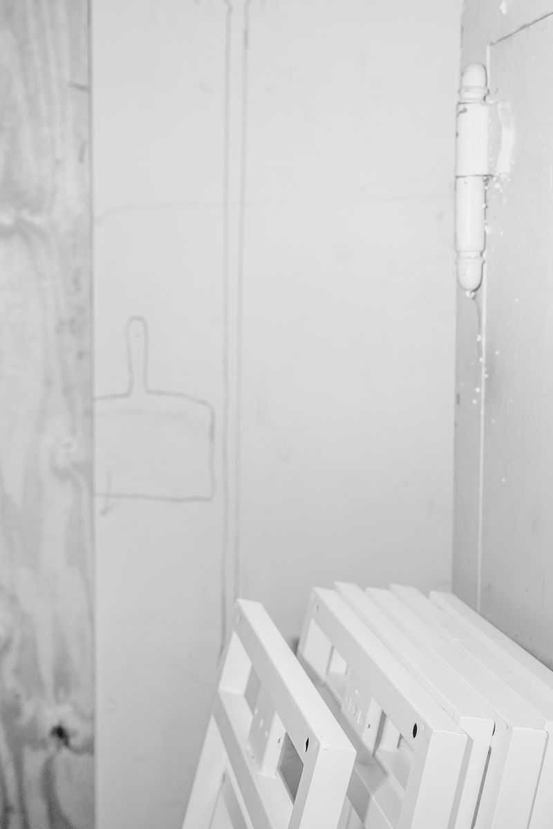 © Danielle Ezzo - Missing Dust Bin