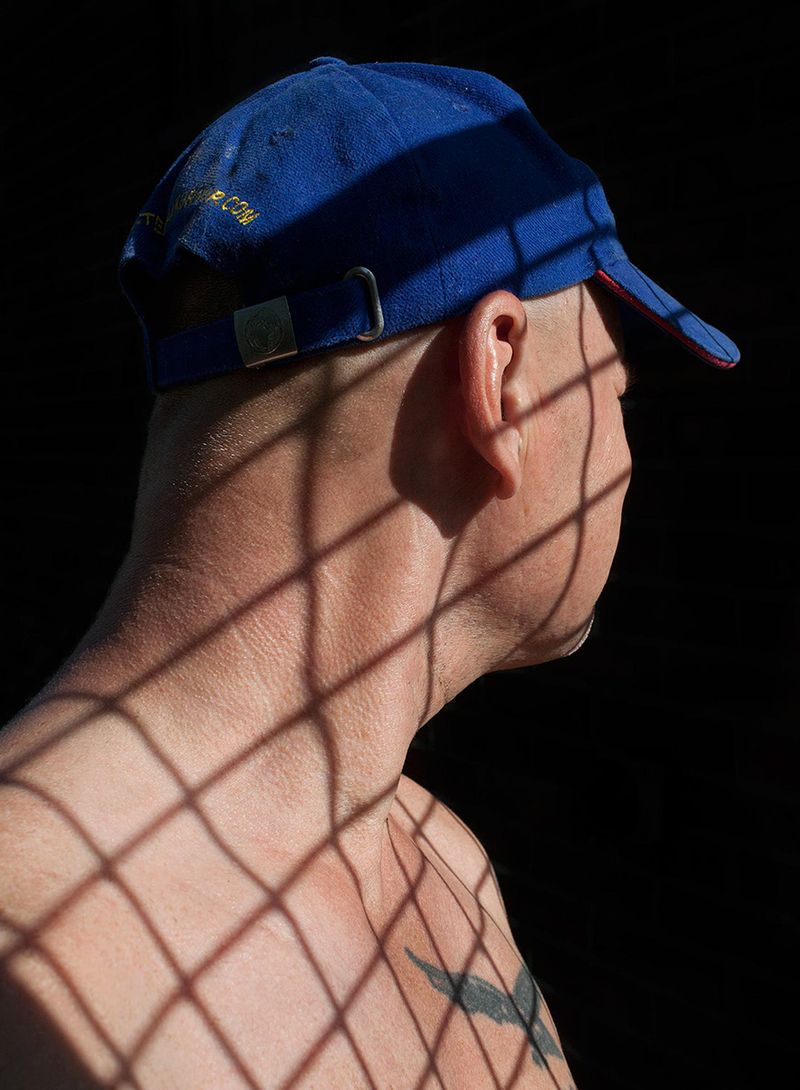 © Wiosna van Bon - Image from the Family Stranger photography project