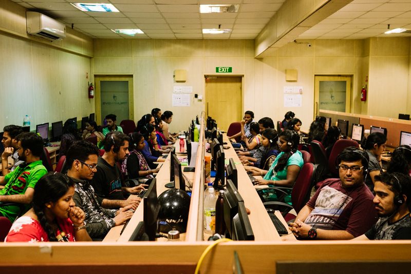 © José Sarmento  Matos - Image from the How Can I help you? -  The faceless life behind call centres. photography project