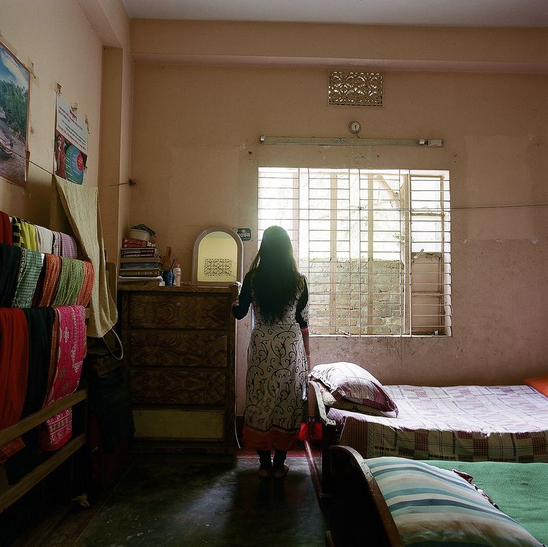 © Misty Keasler - Sadiya at the window of the shelter