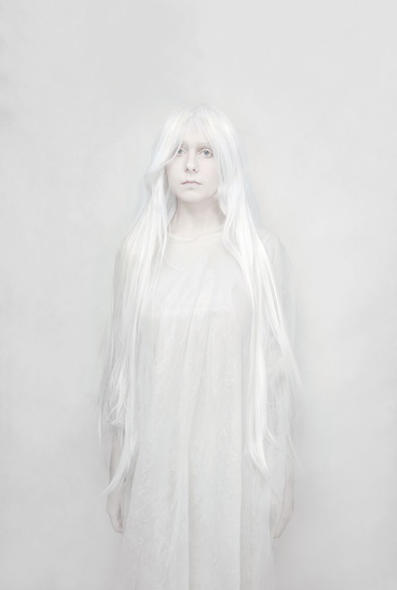 © Antonina Konopelska - Duch (Ghost) / Lena