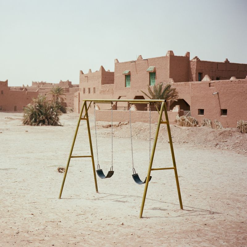 © M'hammed Kilito - Swings in M'hamid El Ghizlane oasis