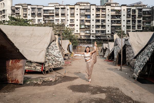 © Mona Singh - Image from the Silent circus photography project
