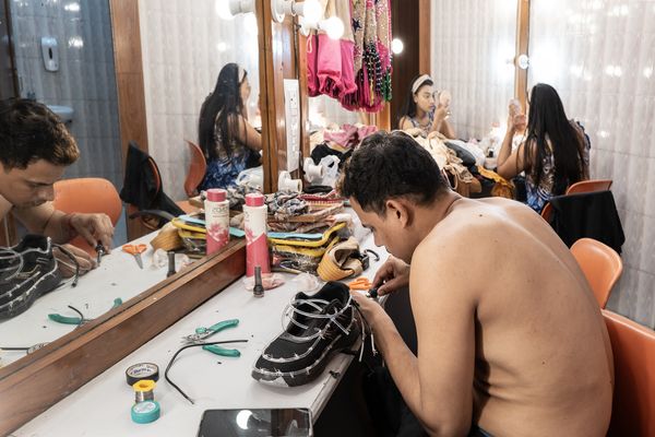 © Mona Singh - Image from the Silent circus photography project