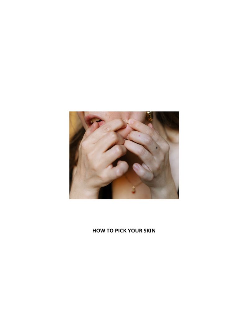 © Vanessa Lucrezia Francia - Image from the MANUAL OF HOW TO BECOME A GOOD GIRL - from 1 to 30 with zero expectations photography project