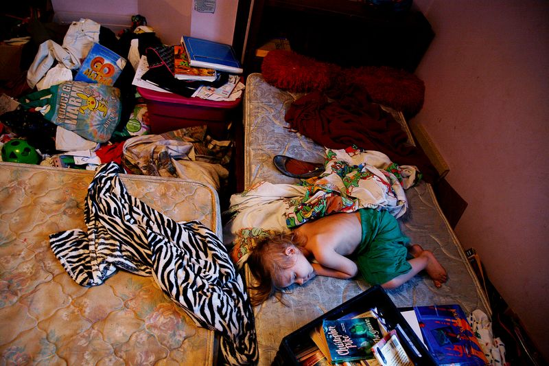 © Uno  Yi - David takes a nap.