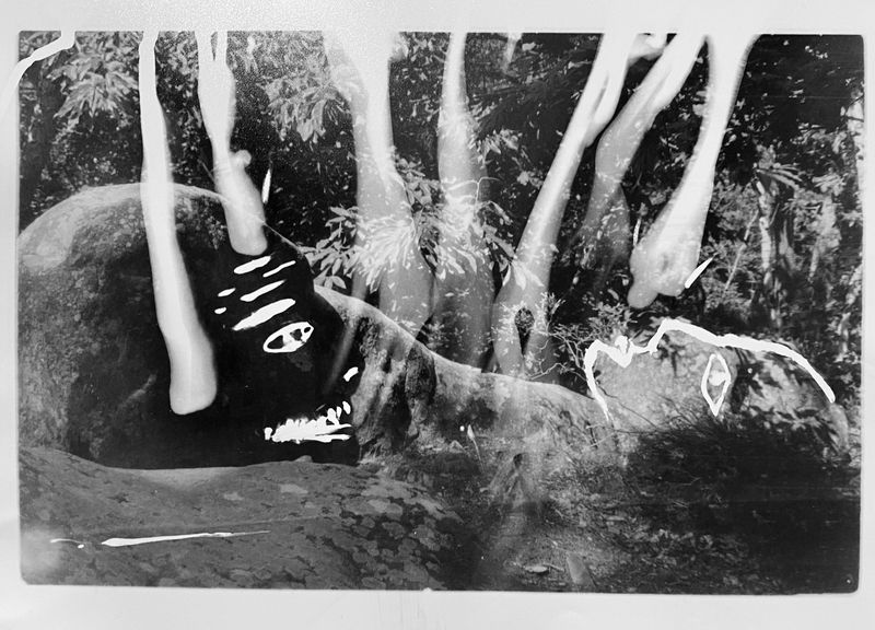 © Tahereh - Image from the LIGHT IN MY POCKET photography project