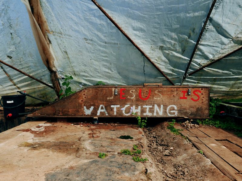 © Wendy Fredriksson - Jesus is Watching