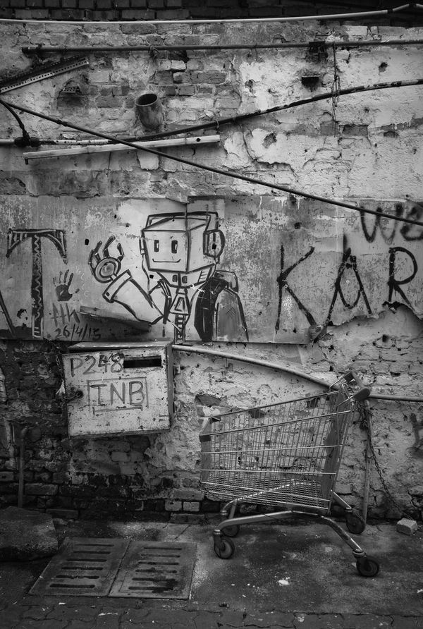 © Wen Hui - Trolley