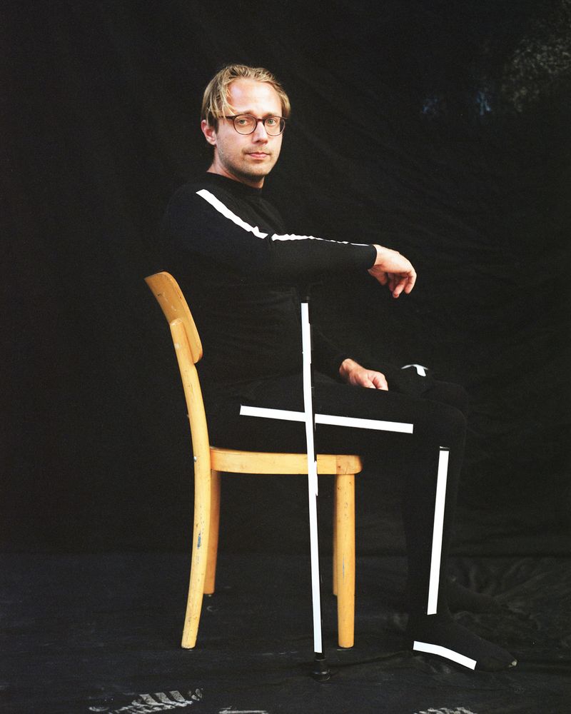 © Phelim Hoey - Boaz with cane