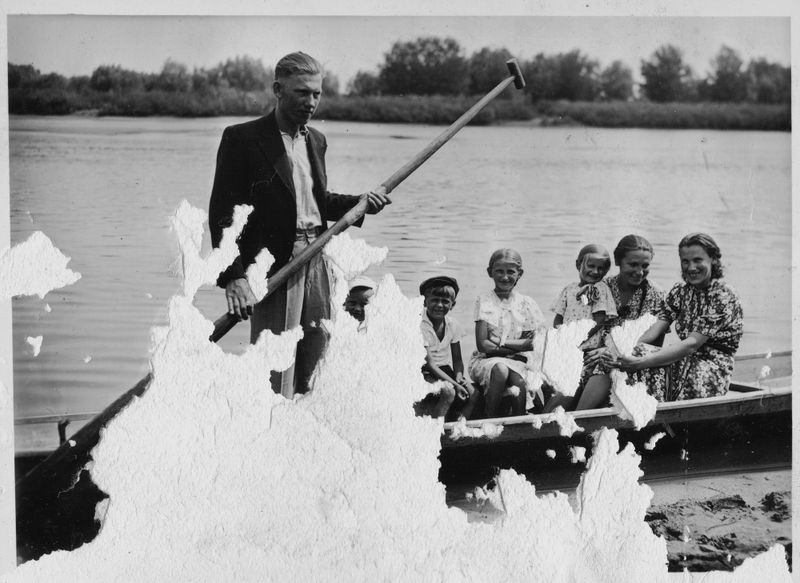 © Tori Ferenc - Image from the A Fantasy on Polish Airs photography project