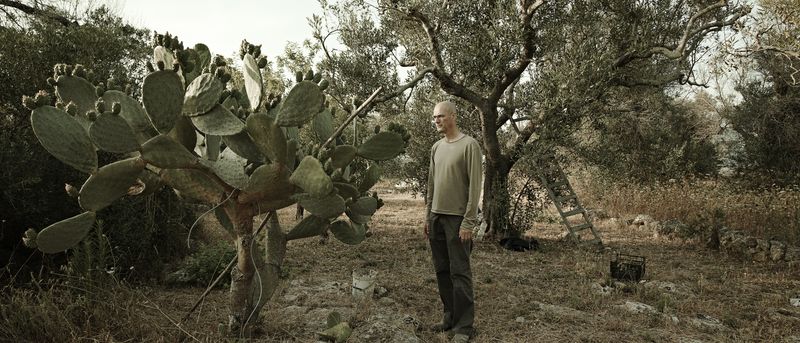 © sauro errichiello - Image from the STRANIAMENTO photography project