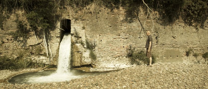 © sauro errichiello - Image from the STRANIAMENTO photography project