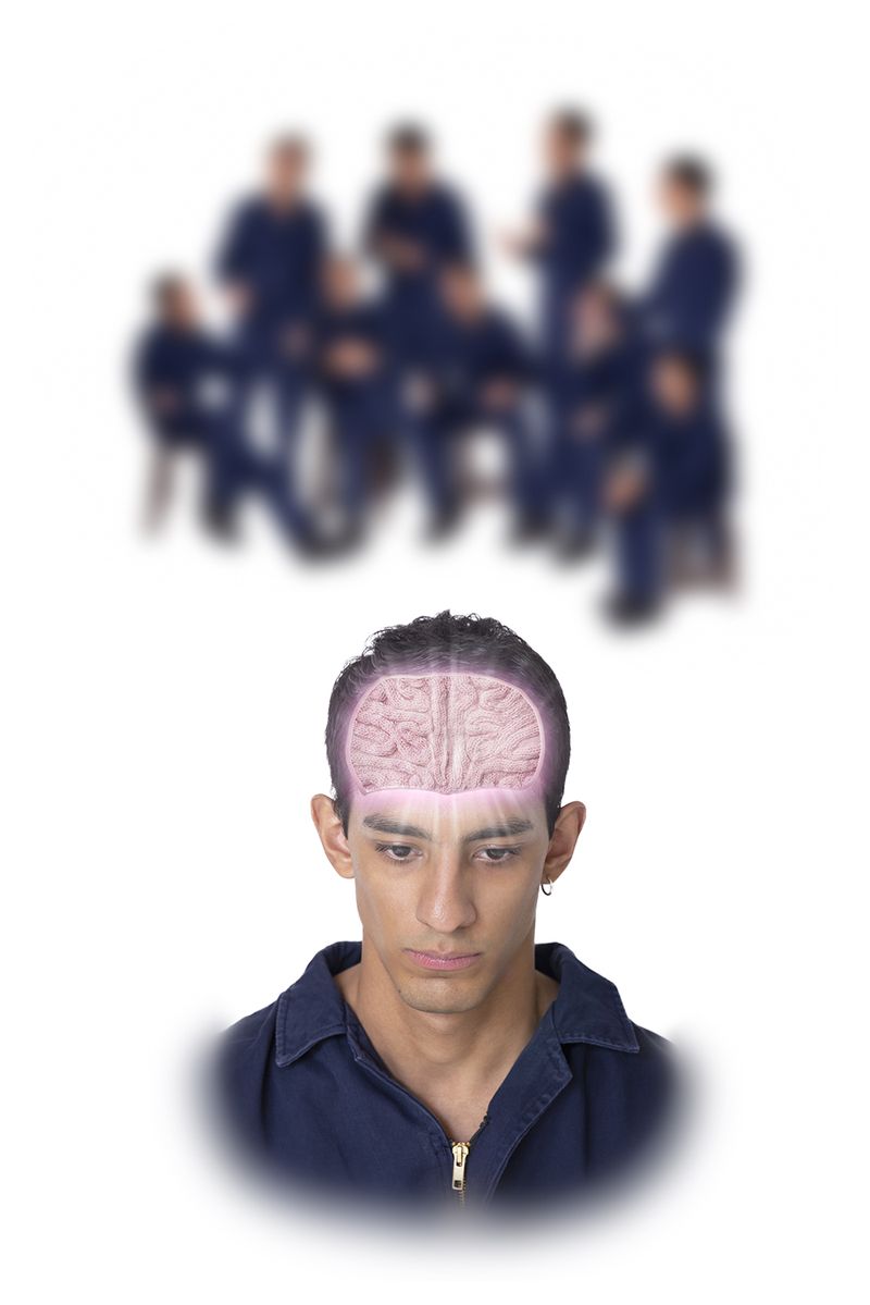 © Esteban Fuentes - Image from the Keep in touch photography project