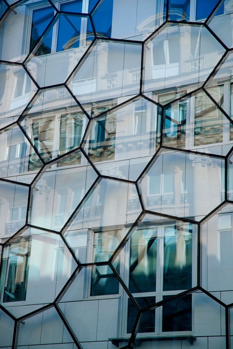 © Q - Xtreme Sighting no.9 - “Urban reflections” Brussels, Belgium (2021)