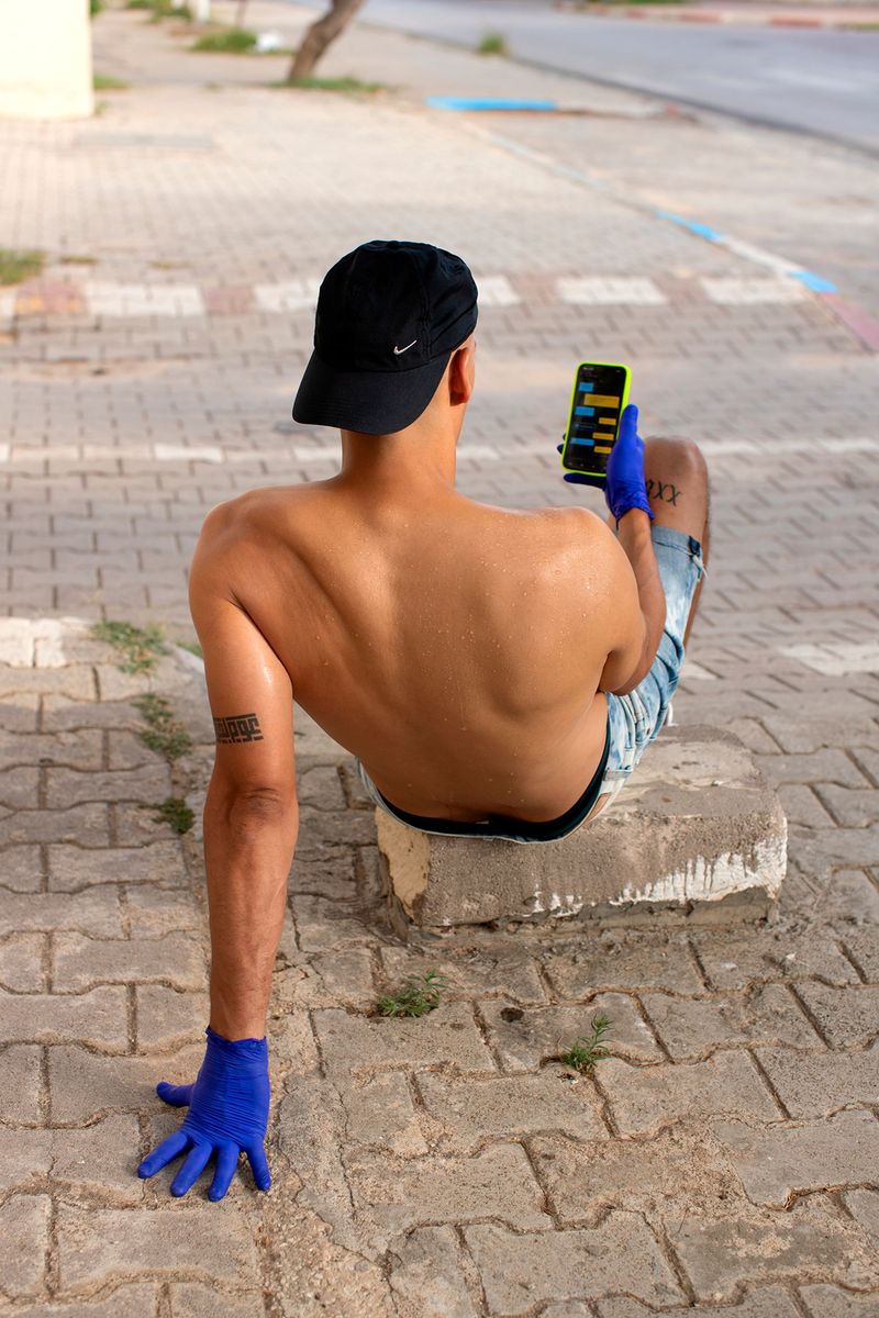 © Q - Xtreme Sighting no.19 - “Contactless dating” Tunis, Tunisia (2024)