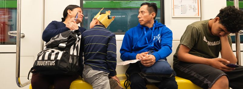 © Lucas Castor - Image from the Subway photography project